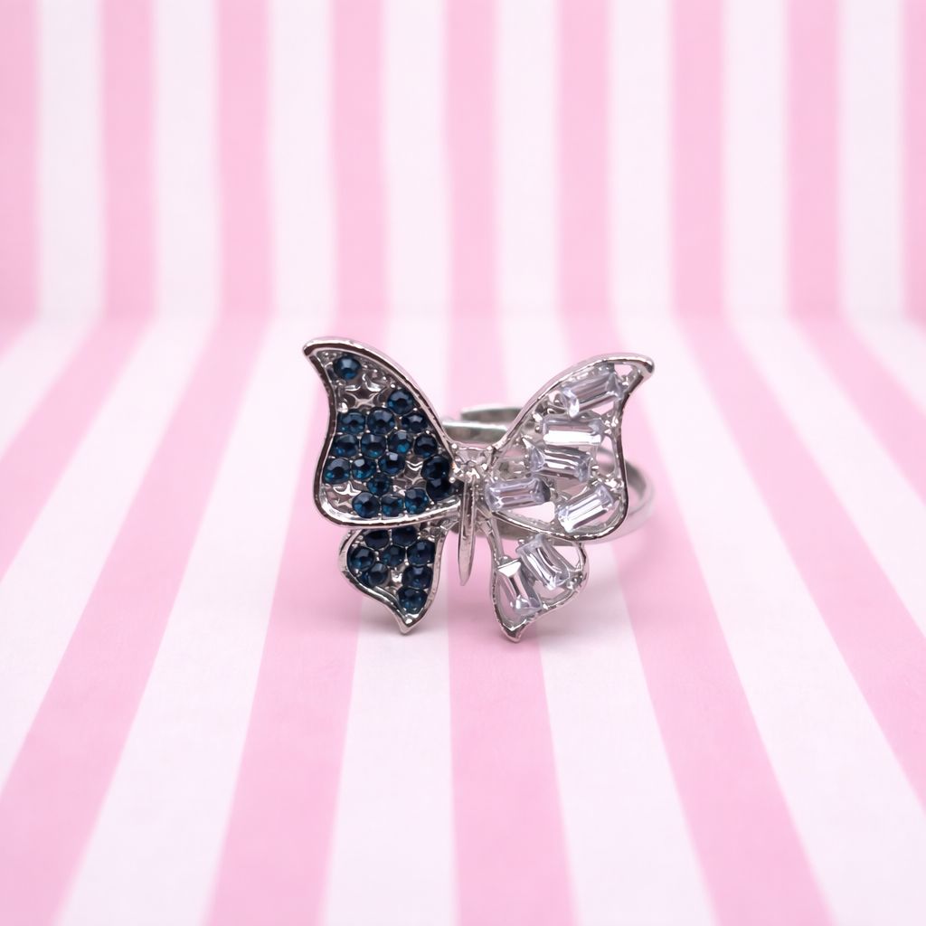 Lyana Ring – Verstellbarer silberner Schmetterlingsring – Künstliche Steine – Trendiges Design