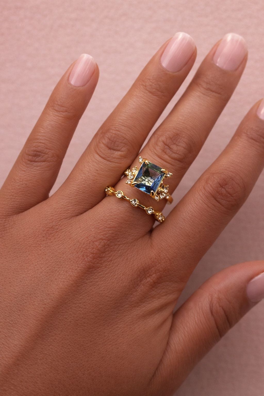 Layna Ring - Set of two rings with timeless elegance and zirconium