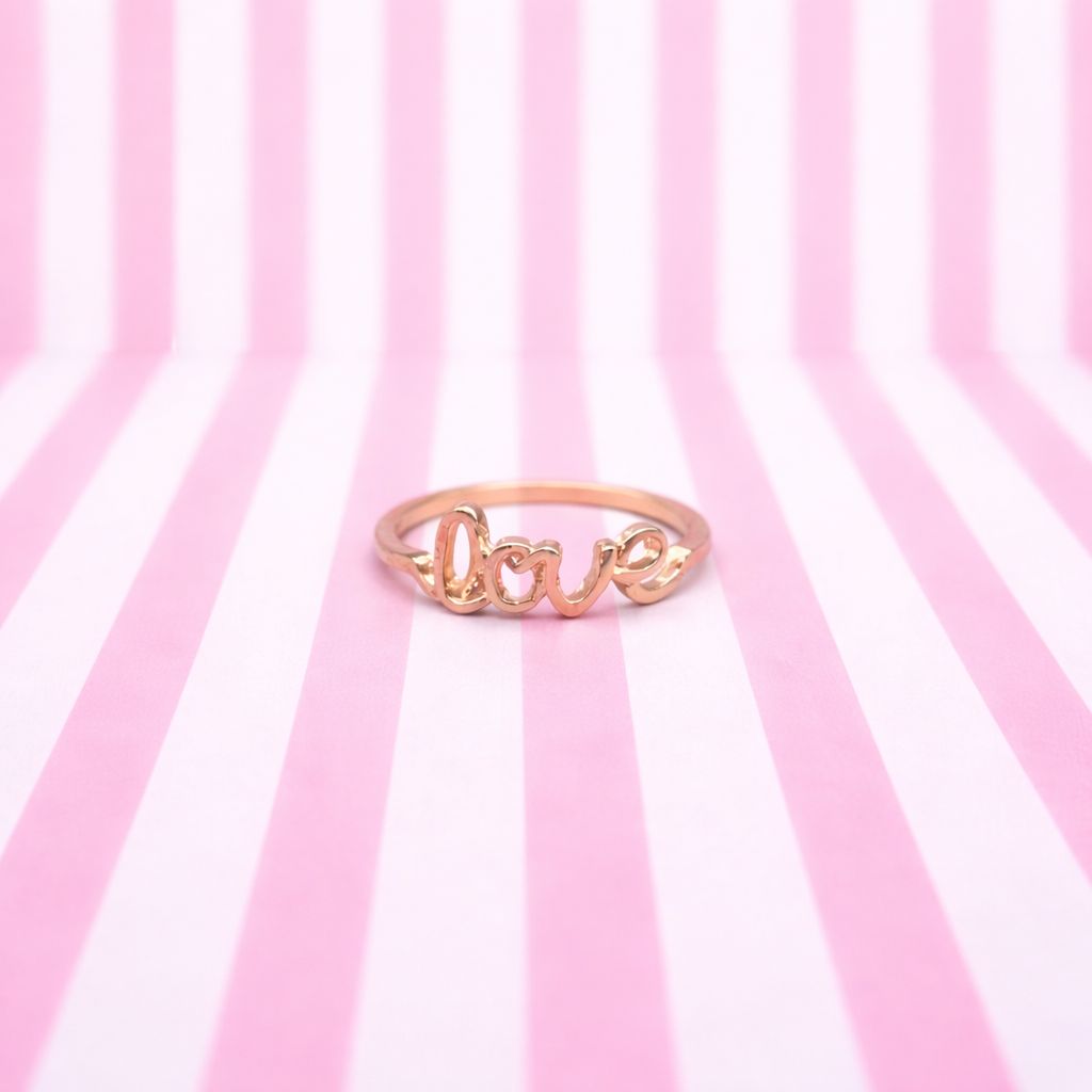 Lova Ring - Gold "Love" Ring - Size 57 - Trendy Design